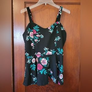 NWOT Measeor Black Floral Tank Top Size Large